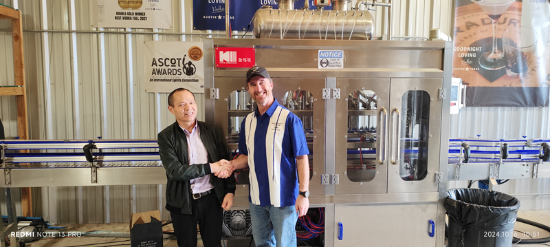 Vodka Filling Machine.jpg